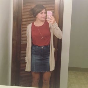 Meet your Posher, Loretta